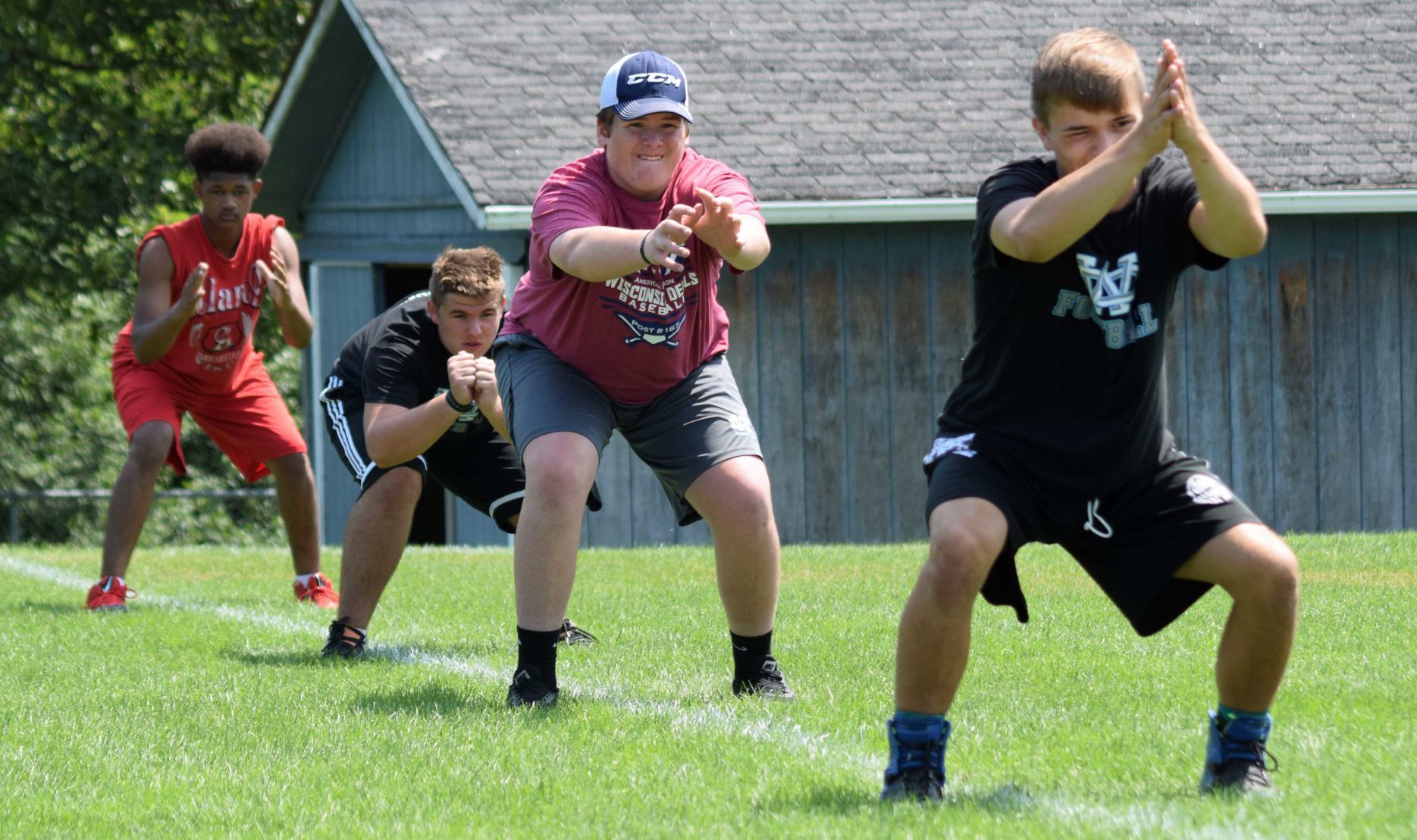 Wisconsin Dells linemen